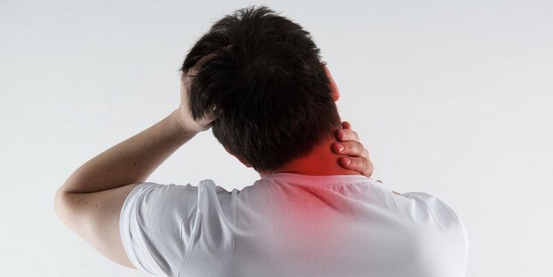 neck pain man