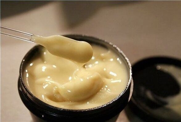 ointment for the treatment of osteoarthritis of the shoulder.